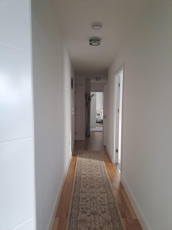 Cozy Double Room With Large En Suite Near Canary Wharf London With Amazing Views In A Shared Apartment エクステリア 写真