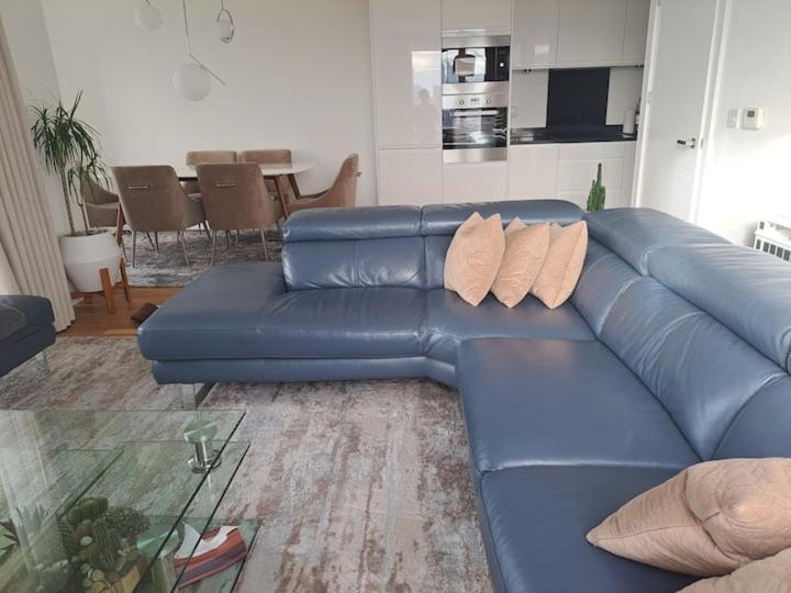 Cozy Double Room With Large En Suite Near Canary Wharf London With Amazing Views In A Shared Apartment エクステリア 写真